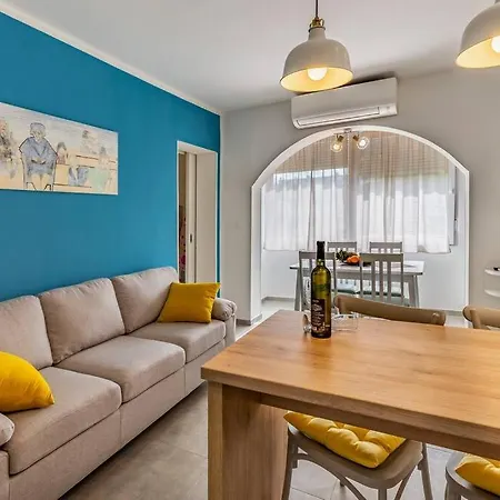 Apartment New Two Bedroom Maloni Pula