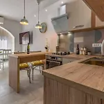 New Two Bedroom Maloni Apartamento