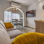 Apartamento New Two Bedroom Maloni Pula