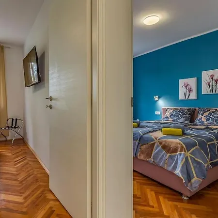 New Two Bedroom Maloni Apartman *