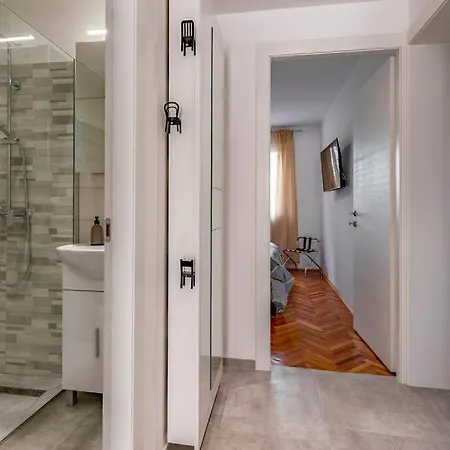 New Two Bedroom Maloni Póla