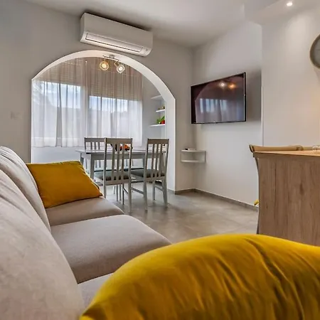 Apartman New Two Bedroom Maloni Pula