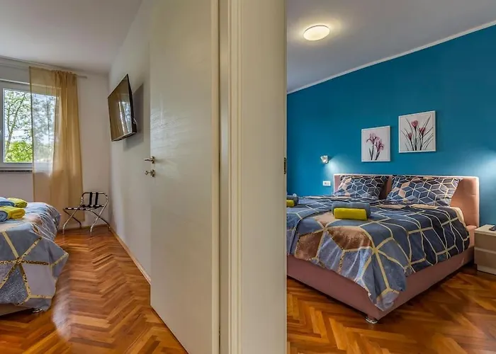 New Two Bedroom Maloni 公寓 *