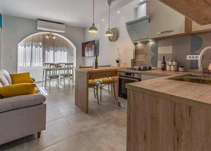 New Two Bedroom Maloni