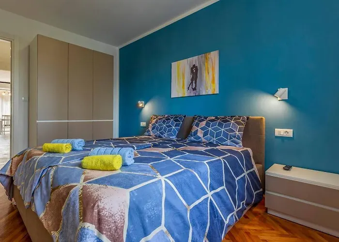 公寓 New Two Bedroom Maloni 普拉