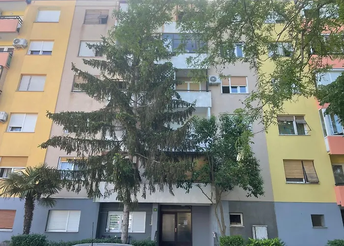 New Two Bedroom Maloni * 普拉
